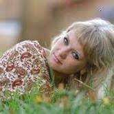 Marcella Wade's Instagram, Twitter & Facebook