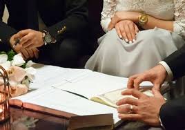 وقد يدل رؤية العزاء في منام المتزوجة إلى تزوج هذه المرأة أحد أولادها إذا كانوا في مرحلة الشباب أو هي دليل على نجاح أولادها في الدراسة وبتفوق. ØªÙØ³ÙŠØ± Ø­Ù„Ù… Ø­Ø¶ÙˆØ± Ø§Ù„Ø¹Ø²Ø§Ø¡ ÙÙŠ Ù…Ù†Ø§Ù… Ø§Ù„Ø¹Ø²Ø¨Ø§Ø¡ ØªÙØ³ÙŠØ± Ø­Ù„Ù… Ø§Ù„Ø±Ù‚Øµ ÙÙŠ Ø§Ù„Ø¹Ø²Ø§Ø¡ Ù…Ø¬Ù„Ø© Ø±Ø¬ÙŠÙ… ØªÙØ³ÙŠØ± ØªÙƒØ­ÙŠÙ„ Ø§Ù„Ø¹ÙŠÙ† ÙÙŠ Ø§Ù„Ù…Ù†Ø§Ù… Ø­ÙŠØ« Ø¥Ø°Ø§ Ø±Ø£Ù‰ Ø±Ø¬Ù„ Ø£Ù†Ù‡ ÙŠÙƒØªØ­Ù„ ÙØ°Ù„Ùƒ ÙŠØ¹Ù†ÙŠ Ø£Ù†Ù‡ Ø³ÙˆÙ