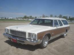 Body has a little bubbling and one small hole ibn the left rear 1/4 behind the rear wheel. 1976 Plymouth Gran Fury Sport Suburban Wagon For Sale Classiccars Com Cc 987755