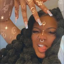 Kali Fuller's Instagram, Twitter & Facebook