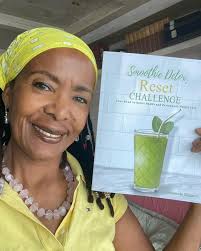 I love simple smoothies, and this book from my friend Immacula Oligario is  an excellent ressource not only for easy and delicious smoothies but