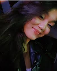 Roxanne Stratton's Instagram, Twitter & Facebook