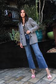 What clothing did people wear in the 1990s? 20 Outfits That Make The 90s Look The Coolest Wide Leg Jean Outfits Fashion Outfits