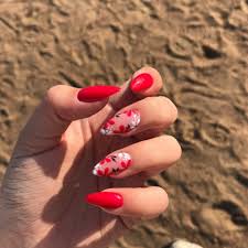 Consejos prácticos y la información más actualizada en tratamientos, maquillajes, cortes de pelo, peinados. Pin De Ignacia Mrtnz En Nail Manicura De Unas Unas De Maquillaje Disenos De Unas Pies