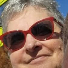 Eve Robinson (@Misseverobinson)