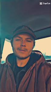 Cole Schmidt (@coleschmidt8)