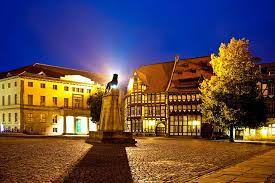 Das hotel deutsches haus ist das ehemalige gästehaus des braunschweiger schlosses und liegt direkt am burgplatz der stadt. Hotel Deutsches Haus In Braunschweig