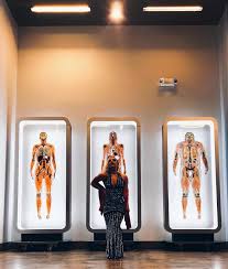 Art in Vigor 2022 at the Houston Health Museum🫀 The Met Theme So grateful  to be around such beautiful creatives🪄 Shout out to our designers  @rubenisazadesigner @fontello.brown @mendel_mccoy @marioparottodesigner  @e.r.a.vintage @le_reussi I