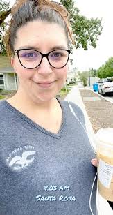 Introduction and photo sharing in a design community