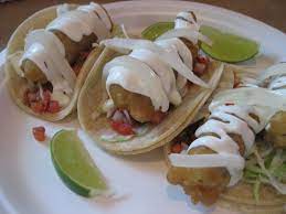 In a large bowl, mix flour with 1 teaspoon salt and a few turns of black pepper. Dorado S Fish Tacos Unbelievable Dorado Fish Food Fish Tacos