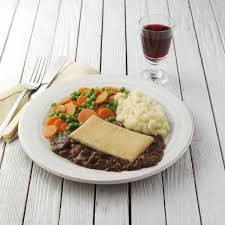 Steak and kidney pie, the ingredients you use, as in all good. Hearty Steak Kidney Pie Ready Meal Wiltshire Farm Foods
