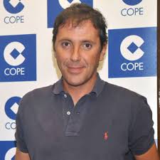 Una mujer obsesionada con el periodista Paco González intenta secuestrar a  su mujer e hija