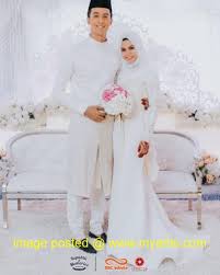 Bella atau nama sebenarnya, dayang nabellah awang astillah menerusi ciapan di laman twitter dilihat cuba memberi semangat kepada alif yang banyak melakukan khilaf, selama ini. Myartis Com Myartis My Artis 45 Gambar Sekitar Majlis Perkahwinan Aliff Aziz Bella Astillah