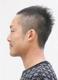 ソフトモヒカン短め メンズ ヘアスタイル メンズ 髪 ソフトモヒカン