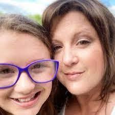 Brandi Thornhill's Instagram, Twitter & Facebook