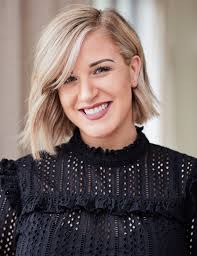 Amanda Teal's Instagram, Twitter & Facebook