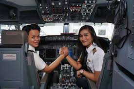 Pelatihan persiapan masuk sekolah pilot di amerika. Bp3 Banyuwangi Bersiap Jadi Akademi Penerbangan Ekonomi Bisnis Com