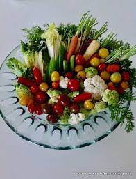 Nous pouvons prévoir de plus gros conditionnements pour les. Plateau De Crudites Pour Apero Chic Et Sa Flopee De Sauce