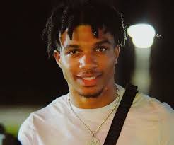 Devron Harris's Instagram, Twitter & Facebook