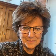 The 40-Year-Old Gallery of Fluid Motion Goes Traveling The Surprising  Physics of How Dogs and Cats Drink Peer Review is an Age-O