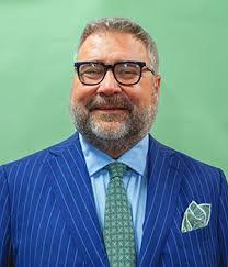 Mark Thiele's Instagram, Twitter & Facebook