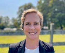 Jessica Seman's Instagram, Twitter & Facebook