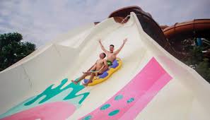 Bagi anda yang membawa kendaraan pribadi diharapkan membayar biaya parkir sebesar rp 2.000. Terkini Harga Tiket Bugis Waterpark 2020