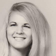 Mindi Brown's Instagram, Twitter & Facebook