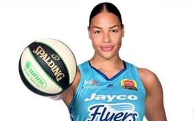 203 cm 6'8 33 cm 13 inches. Liz Cambage Age Bio Net Worth Height Wiki Relationship