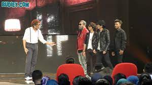 Am em f c.mimpilah dalam tidurmu dm e.bersama bintang. Persembahan Juara Mark Adam Di Final Bintang Bersama Bintang Youtube