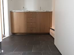 Pin By Nancy Hart On Basement Cabinets White Oak Kitchen Oak Kitchen Cabinets Oak Cabinets