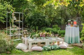 Throw a beach themed bridal shower. Tropical Bridal Shower Mint Event Design