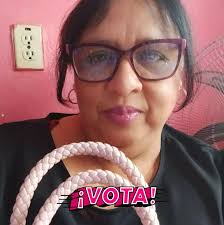 Gelatina de Oreo y crema Ingredientes: 1 lata de leche condensada 1 lata de  leche evaporada 200 g de queso crema