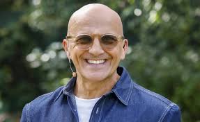 Robert Rozmus nagle wyszedł ze studia „Pytania na Śniadanie”. Już do niego  nie wrócił