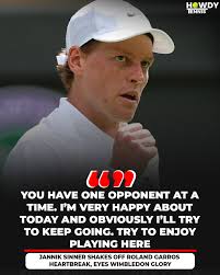 Jaaaaannniiikkkkk!!!!! What a display, through the pain. That elbow was  definitely problematic. But, despite the discomfort; how much more solid  could the No1 player have been. Well done Sinner. 👏👏👏 Through to