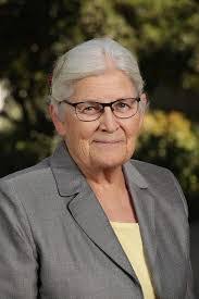 Nora Hackett's Instagram, Twitter & Facebook