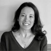 Caroline Debonis's Instagram, Twitter & Facebook