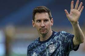 Messi's magical left foot gave dominant argentina a deserved first half lead, but eduardo vargas equalized in the second half after argentina goalkeeper emiliano martinez saved veteran midfielder arturo vidal's penalty. Rink4bhdw8o31m