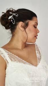 Base de novia moderna y floral