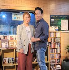 And please follow our blogs for the latest and best korean kpop music, songs, pops and ballads. ê´€ì•…fm 100 3mhz