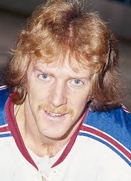 Player photos for the 1972-73 London Knights at hockeydb.com