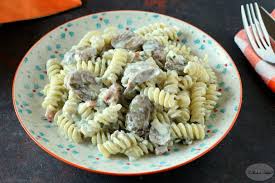 Pasta Con Crema Ai Formaggi E Funghi Ricetta Cibo Etnico Pasta Ricette