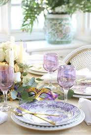 I Chose A More Sophisticated Approach To My Mardi Gras Table Decor Dinner Party Decorations Mardi Gras Mardi Gras Decorations