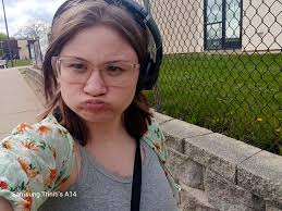 Humorous debate over nut identification