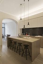 Sus Au Bel Etage Bruxellois Armoires Cuisine Modernes Belle Cuisine Cuisine Centrale
