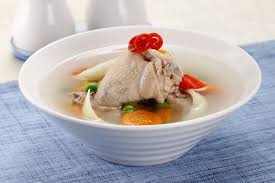 Jadilah menu sup ayam herbal yang endeus ini! Resep Sop Ayam Jahe Bikin Tubuh Hangat Dan Segar