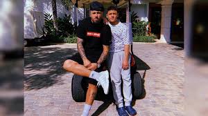 Farruko 'la forma en que me miras' remix por guayafull.com. Nicky Jam Comparte Un Video Junto A Su Hijo Joe Martin Estacion 40