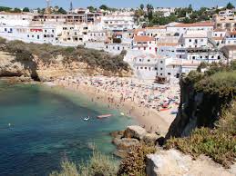 The algarve is known for its warm summers and mild winters. Algarve Reservations Increase 13 For September The Portugal News