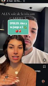 Gabriela Y Alex Salen Juntos De La Isla