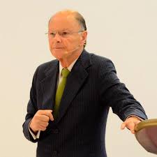 Vão dizer que ele ressuscitou e vão construir uma iurd lá. Edir Macedo Explica Porque Nao Deixou Que As Filhas Entrassem Na Faculdade Quero Elas Casadas Com Machos Blog Social 1